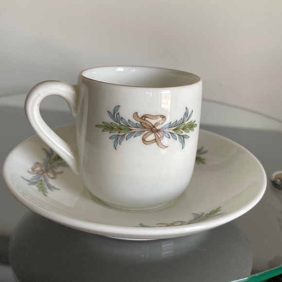 1946 Canadian Pacific Mintons Demi tasse cup & saucer - Picture 1 of 12